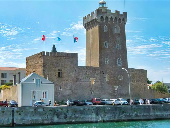 Visite des Sables d'Olonne à partir du Camping La Clé des Champs Luçon Vendée