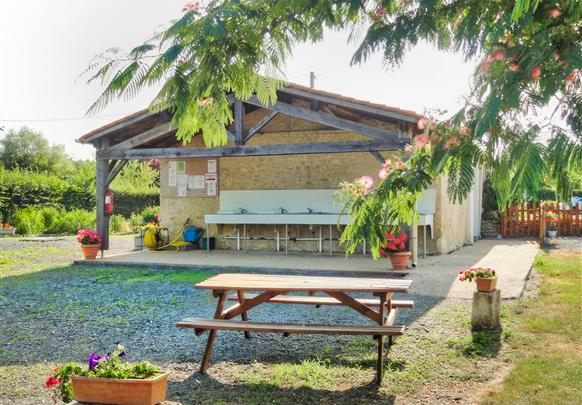 Lavabos sanitaires camping Luçon vendee